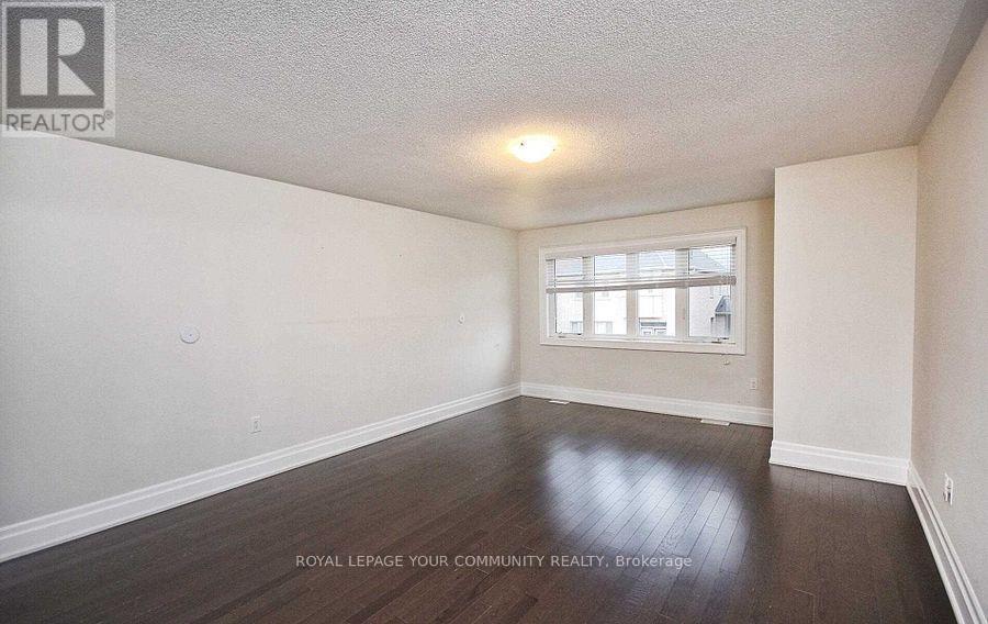 590 Sweetwater Crescent, Newmarket, Ontario  L3X 0H6 - Photo 20 - N12472962