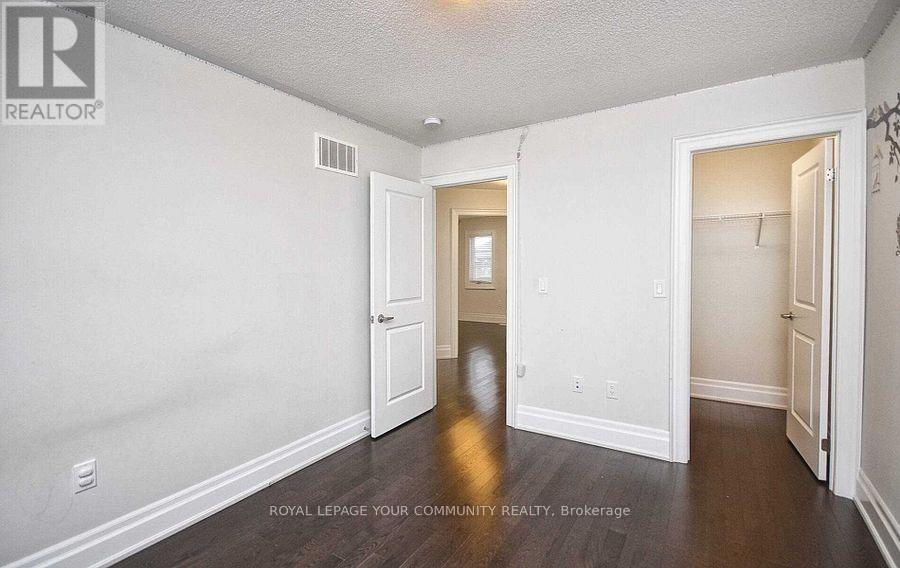 590 Sweetwater Crescent, Newmarket, Ontario  L3X 0H6 - Photo 29 - N12472962