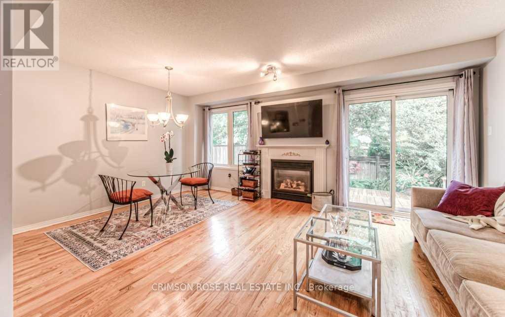 2096 Glenhampton Road, Oakville, Ontario  L6M 3X1 - Photo 13 - W12472964