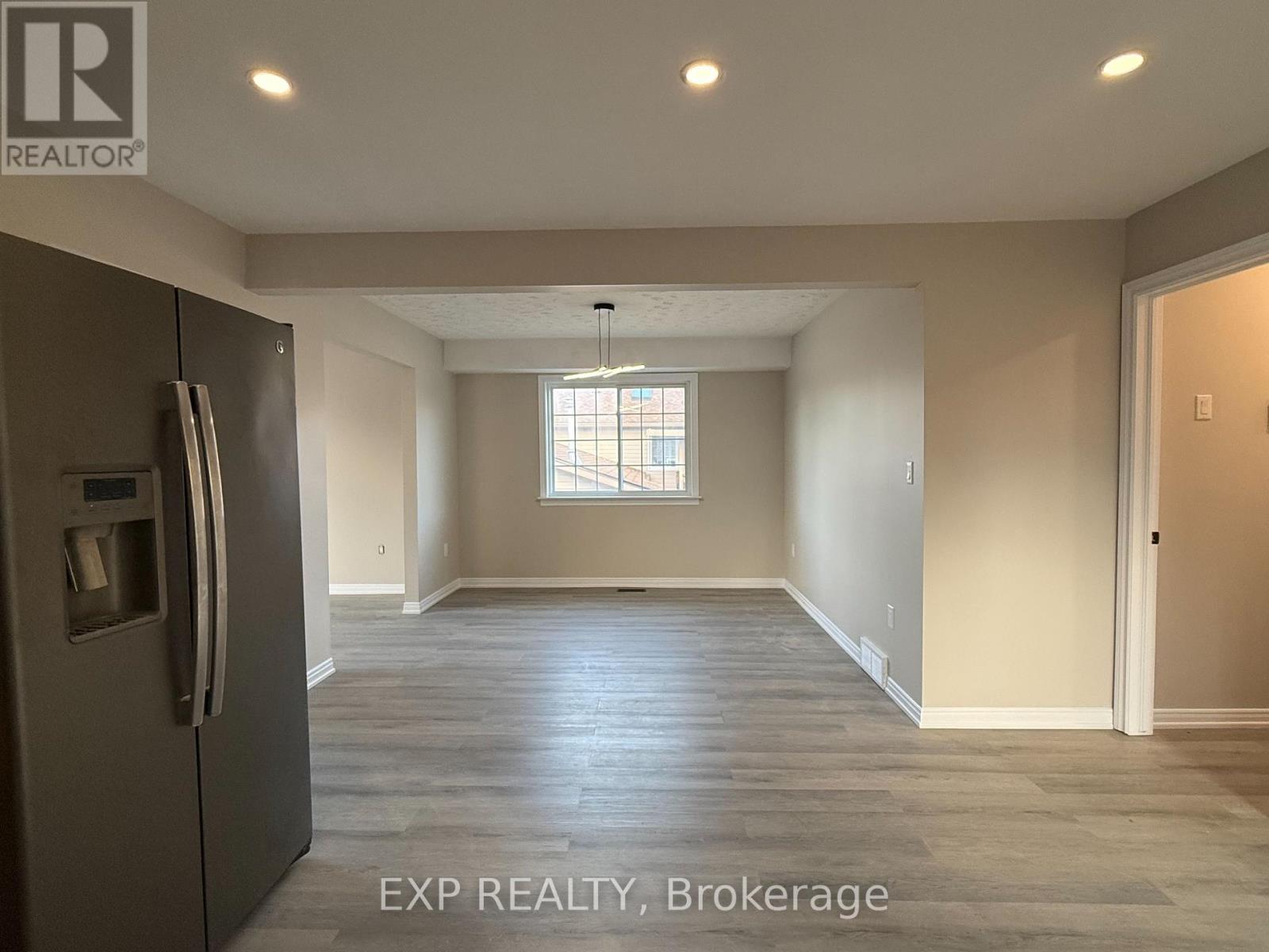 2979 Riselay Avenue, Fort Erie, Ontario  L0S 1N0 - Photo 14 - X12470764