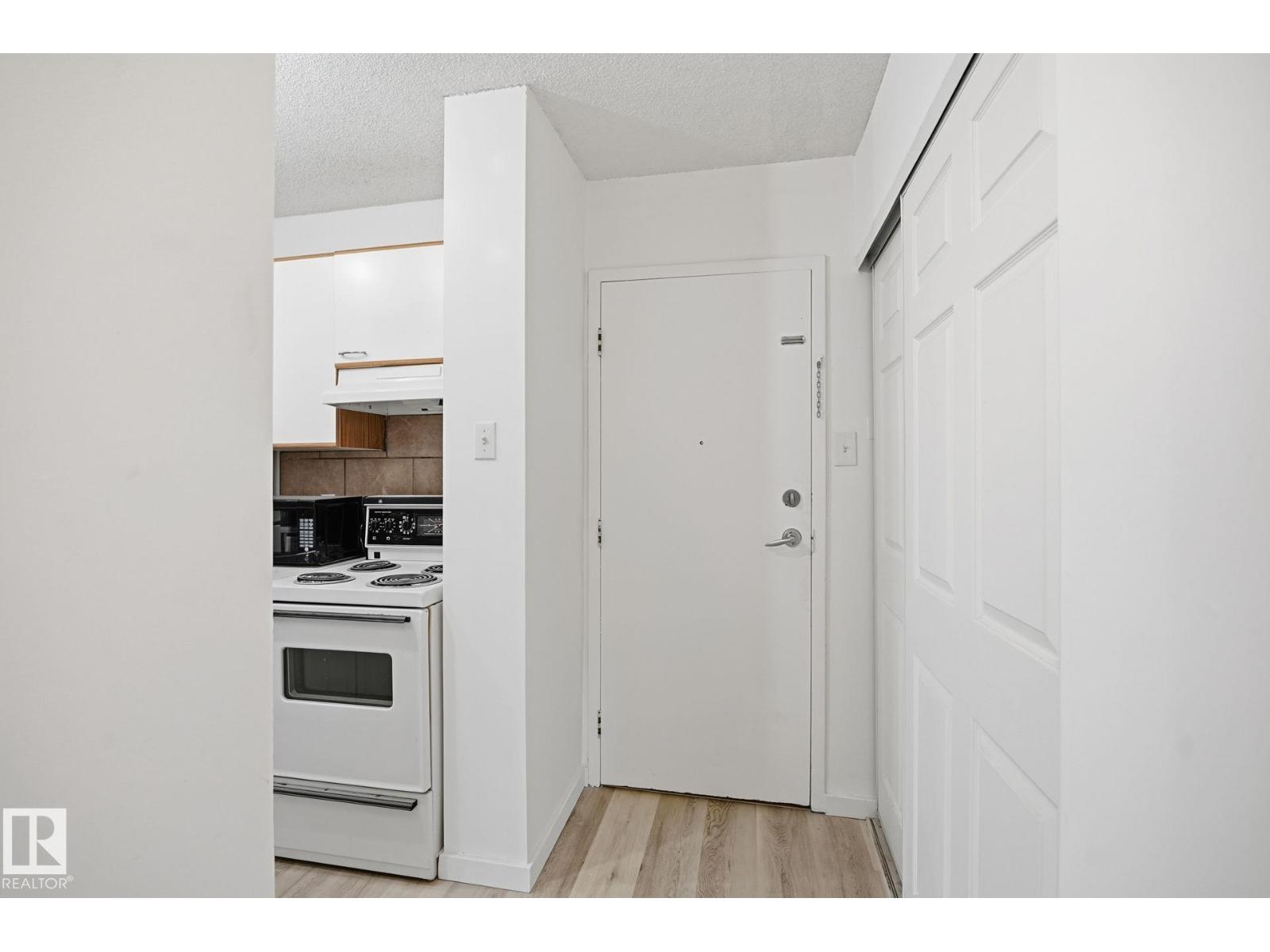 #205 9028 Jasper Av Nw, Edmonton, Alberta  T5H 3Y6 - Photo 3 - E4462887