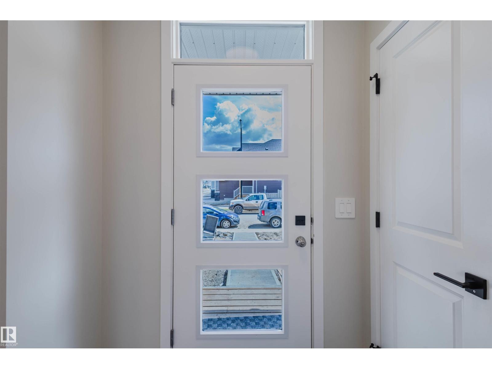 2138 Crossbill Ln Nw, Edmonton, Alberta  T5S 0W4 - Photo 3 - E4462890