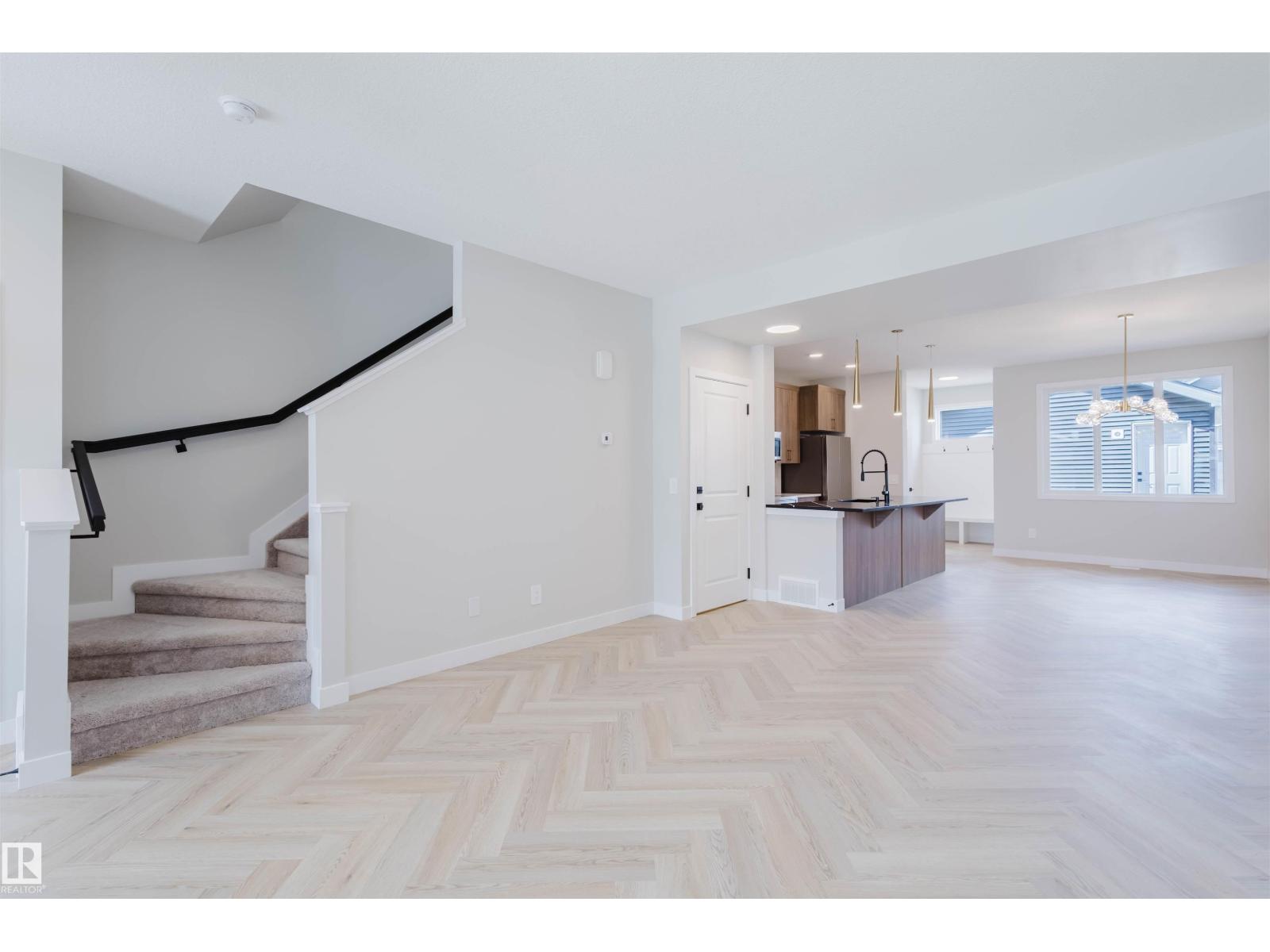 2138 Crossbill Ln Nw, Edmonton, Alberta  T5S 0W4 - Photo 7 - E4462890