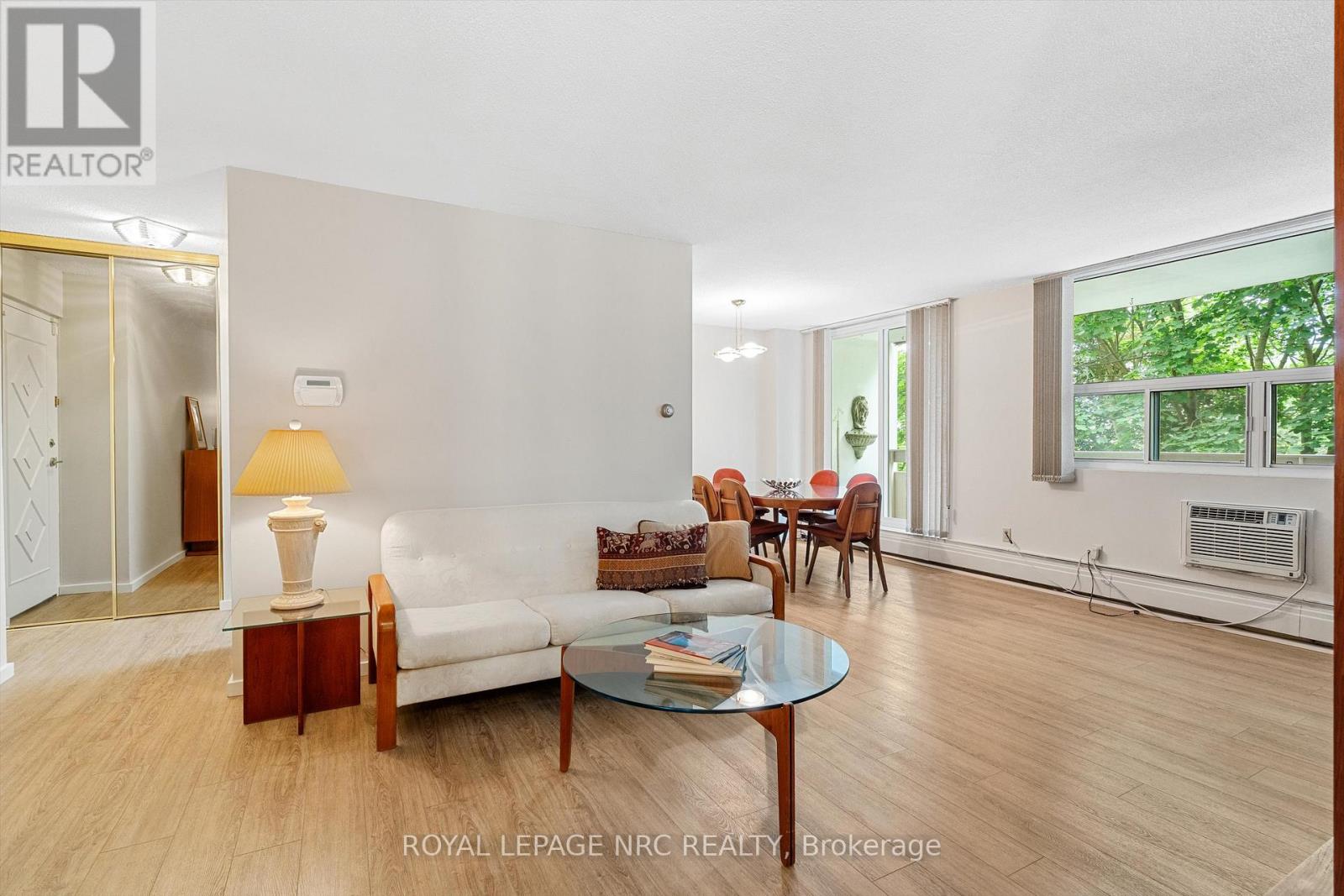 401 - 365 Geneva Street, St. Catharines, Ontario  L2N 5S7 - Photo 10 - X12472970