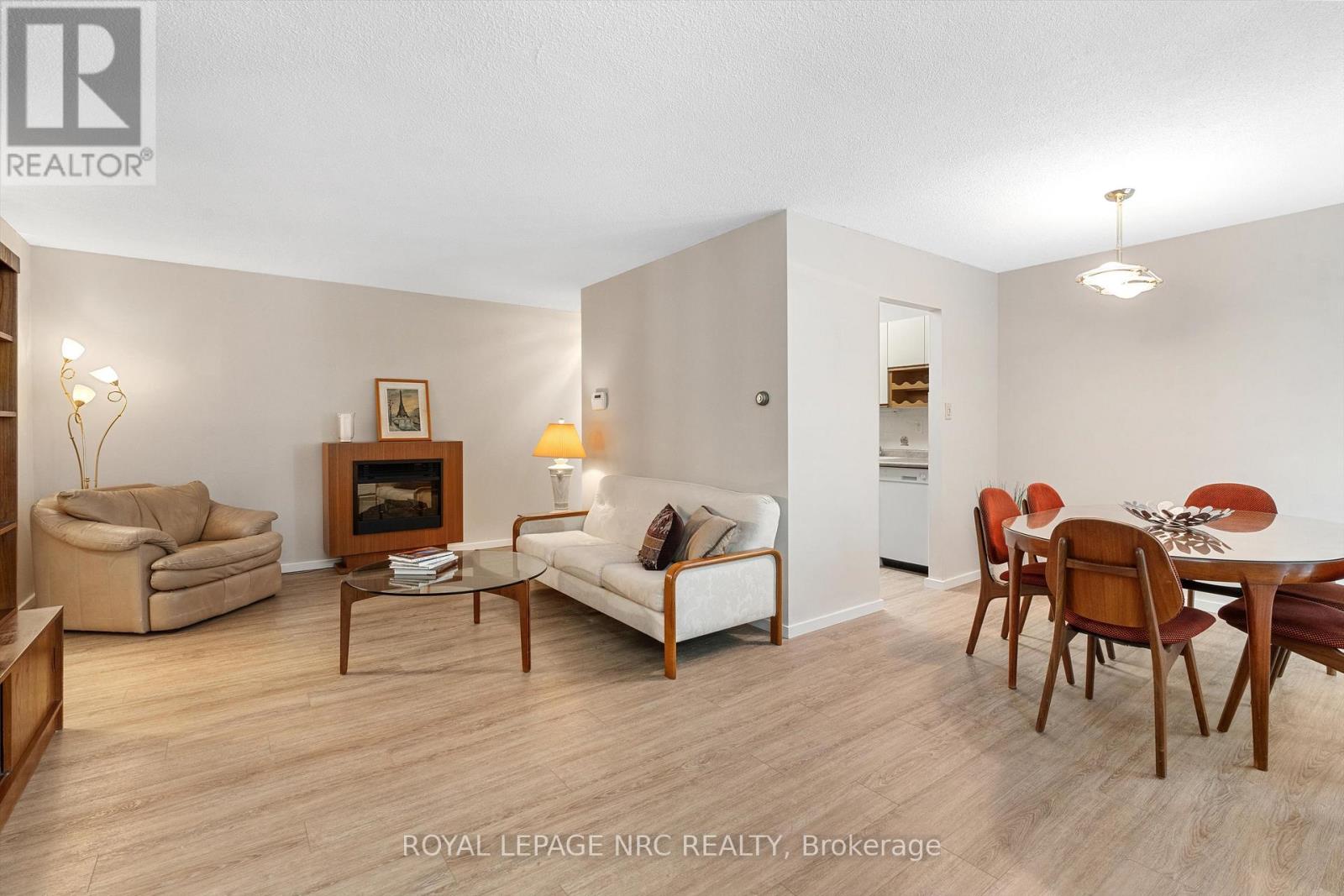 401 - 365 Geneva Street, St. Catharines, Ontario  L2N 5S7 - Photo 11 - X12472970
