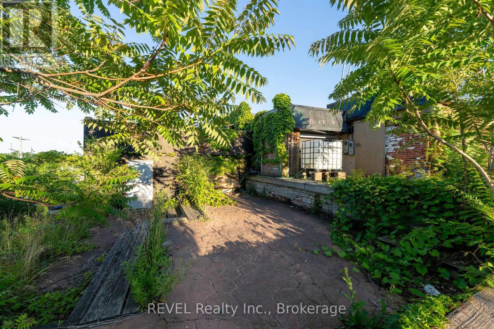 14 Lakeport Road, St. Catharines, Ontario  L2N 4P5 - Photo 28 - X12472975