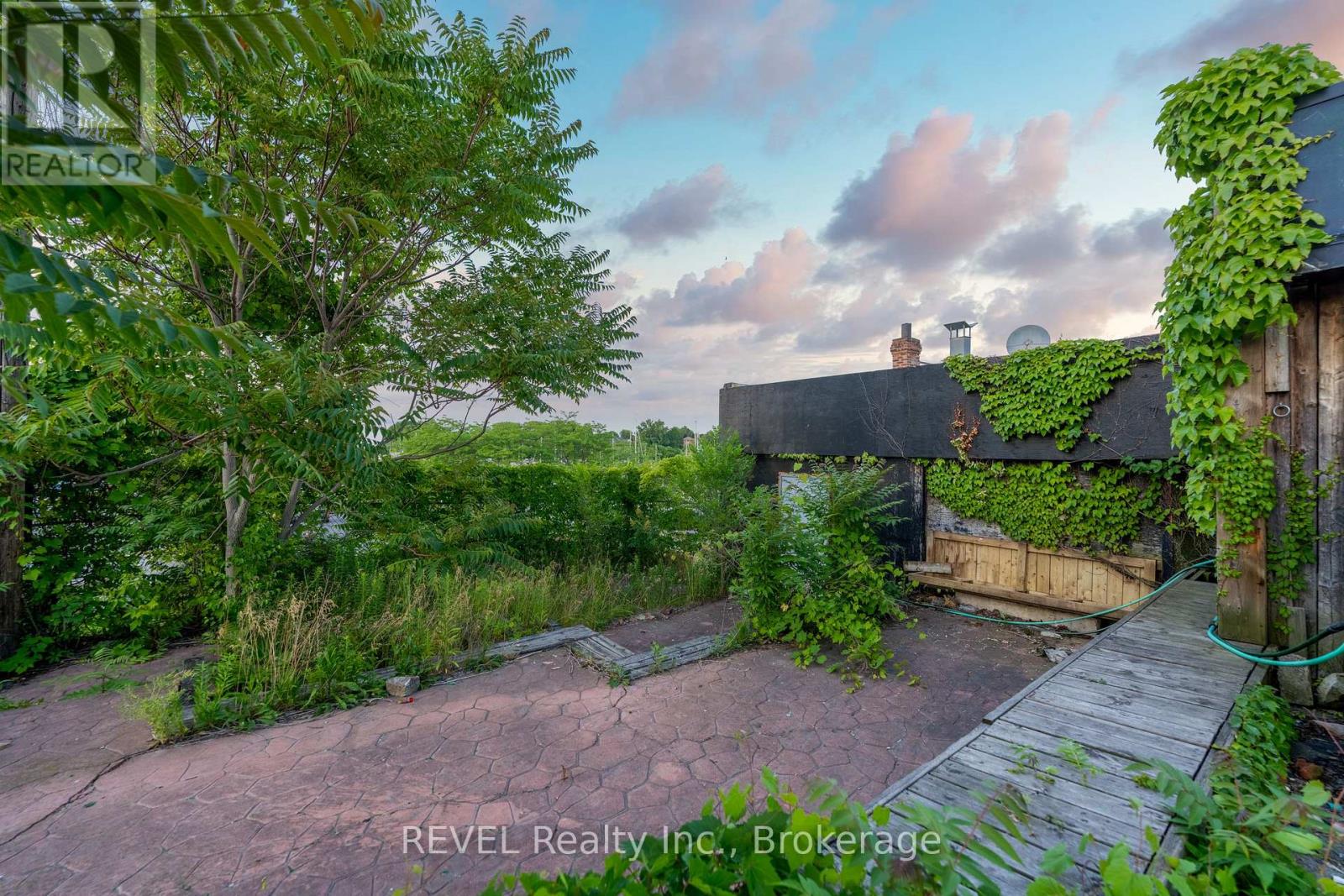 14 Lakeport Road, St. Catharines, Ontario  L2N 4P5 - Photo 29 - X12472975