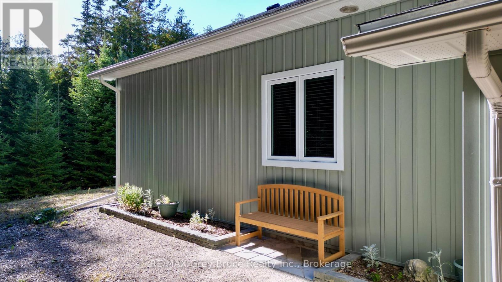 51 Lakewood Country Lane, Northern Bruce Peninsula, Ontario  N0H 1W0 - Photo 11 - X12472981