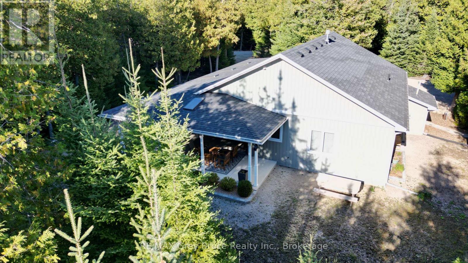 51 Lakewood Country Lane, Northern Bruce Peninsula, Ontario  N0H 1W0 - Photo 16 - X12472981