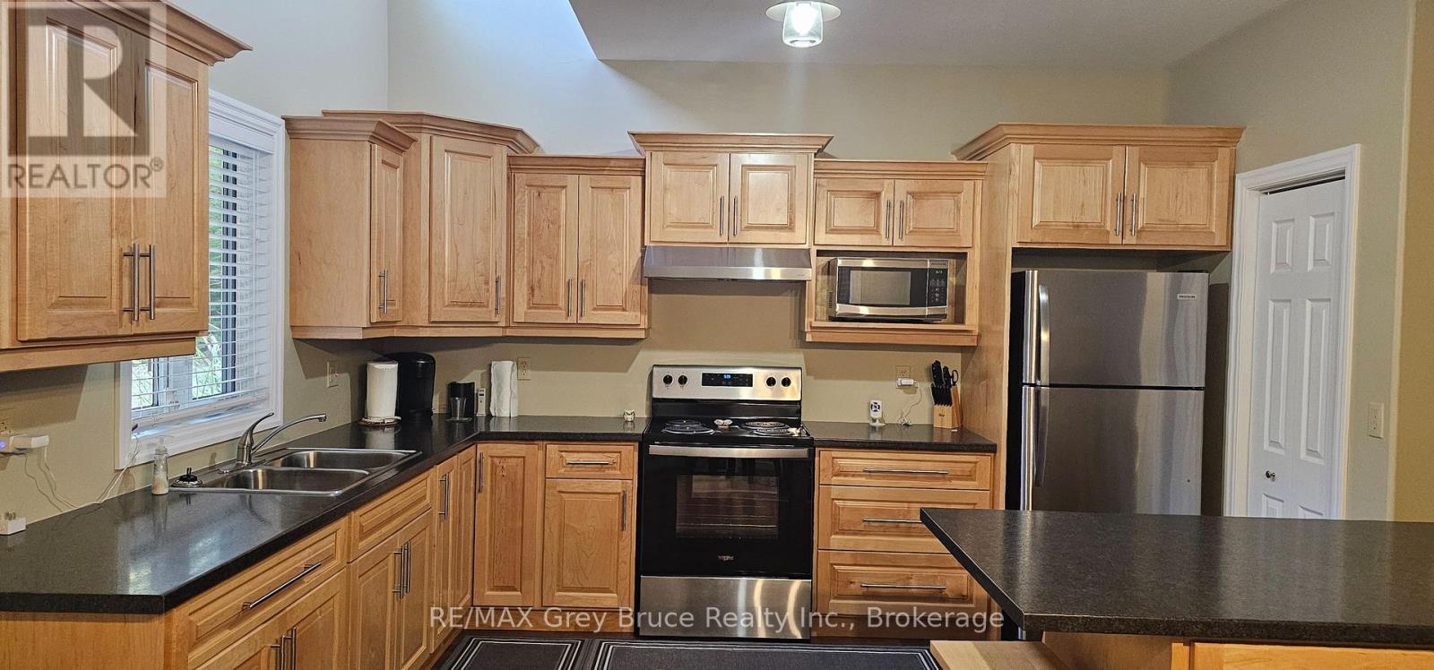 51 Lakewood Country Lane, Northern Bruce Peninsula, Ontario  N0H 1W0 - Photo 21 - X12472981