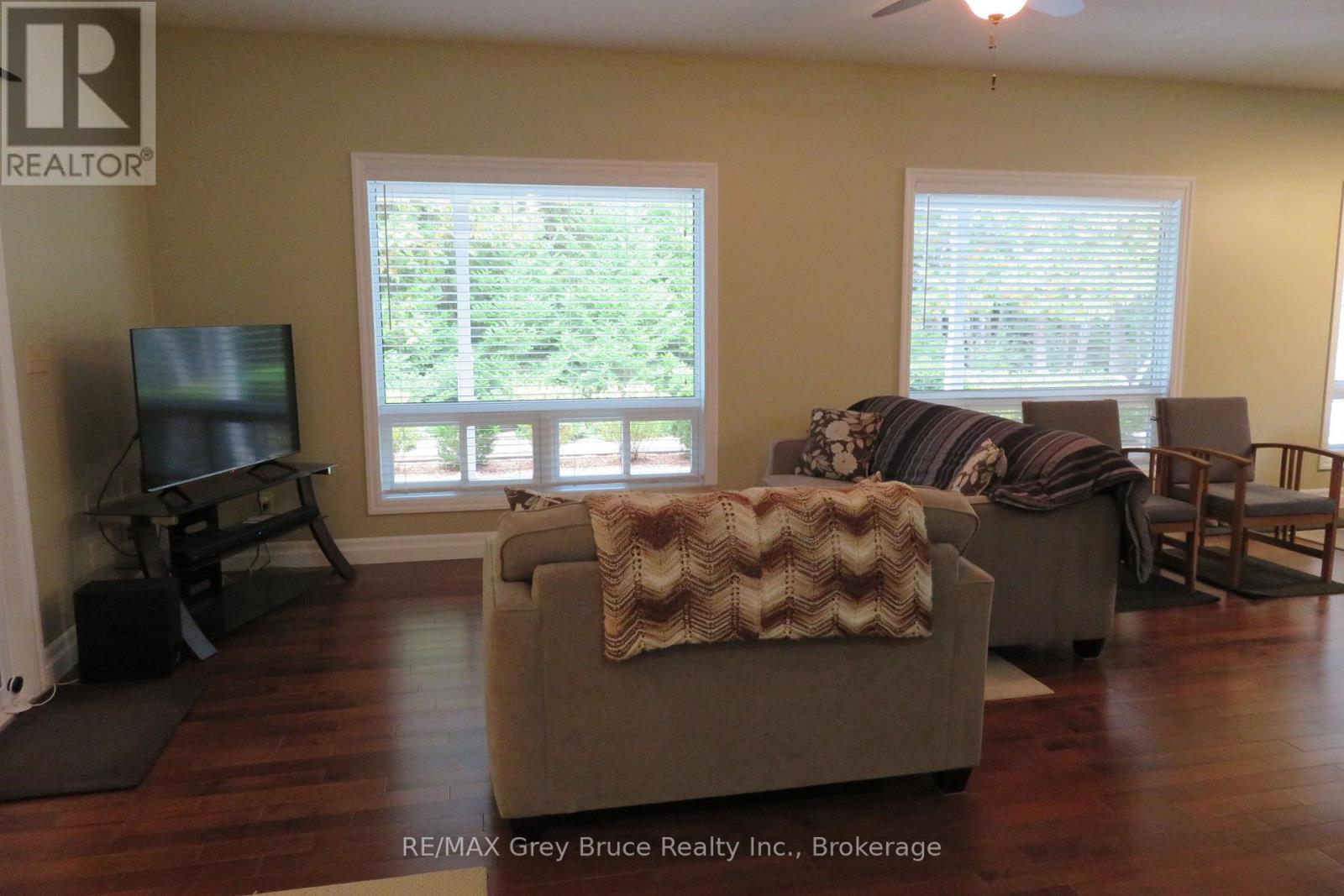 51 Lakewood Country Lane, Northern Bruce Peninsula, Ontario  N0H 1W0 - Photo 23 - X12472981