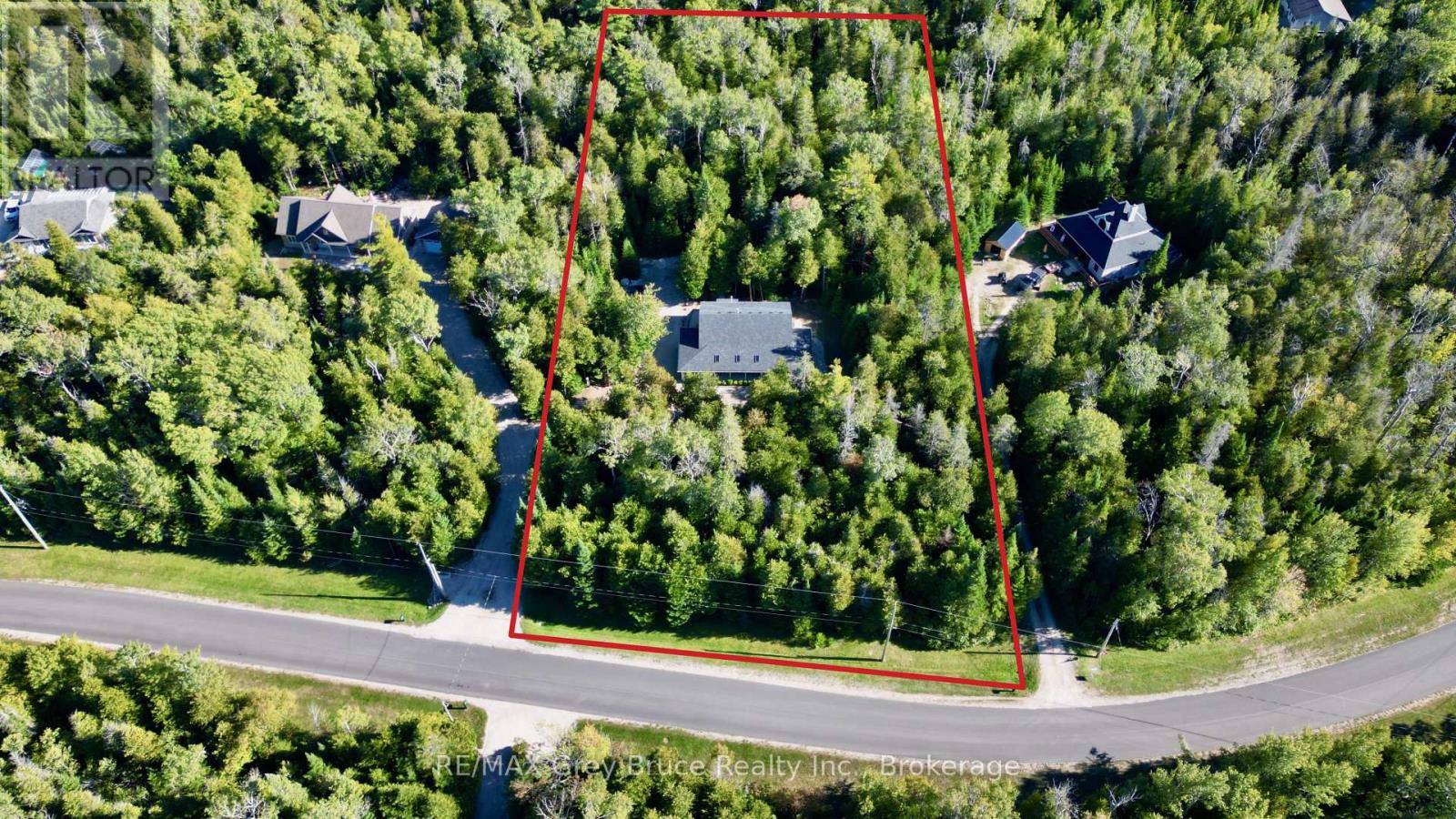 51 Lakewood Country Lane, Northern Bruce Peninsula, Ontario  N0H 1W0 - Photo 41 - X12472981