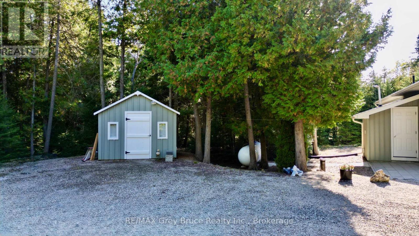 51 Lakewood Country Lane, Northern Bruce Peninsula, Ontario  N0H 1W0 - Photo 9 - X12472981