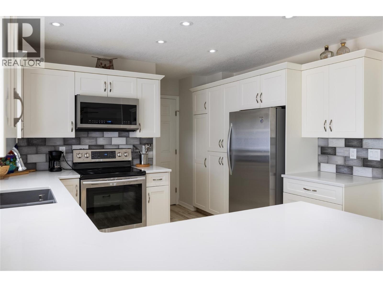 5432 Rochdell Road, Coldstream, British Columbia  V1B 3E8 - Photo 19 - 10366136