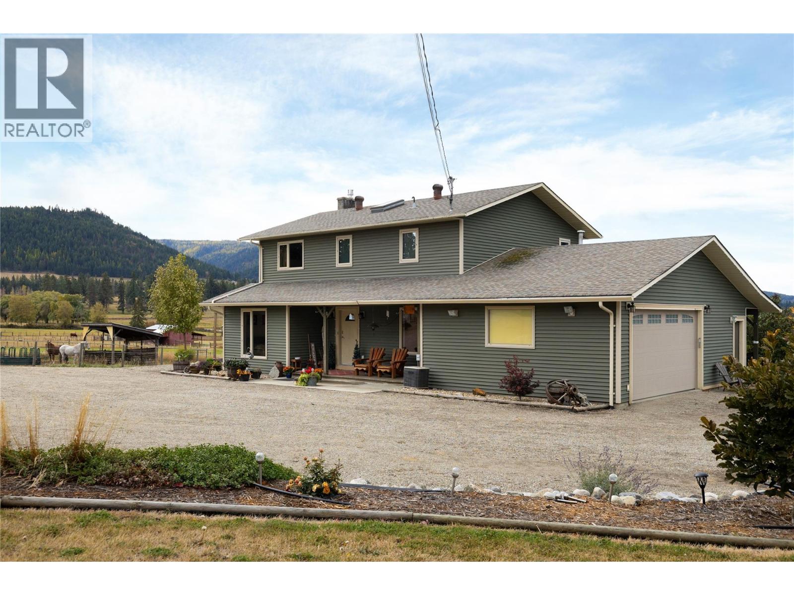 5432 Rochdell Road, Coldstream, British Columbia  V1B 3E8 - Photo 5 - 10366136