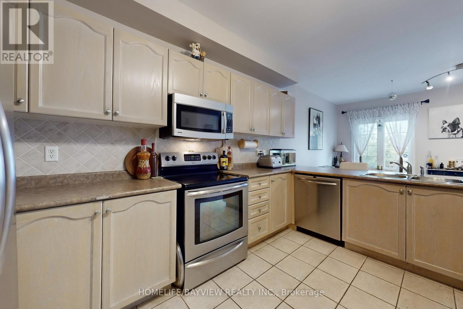14 Milroy Lane, Markham, Ontario  L6B 1B5 - Photo 34 - N12384534