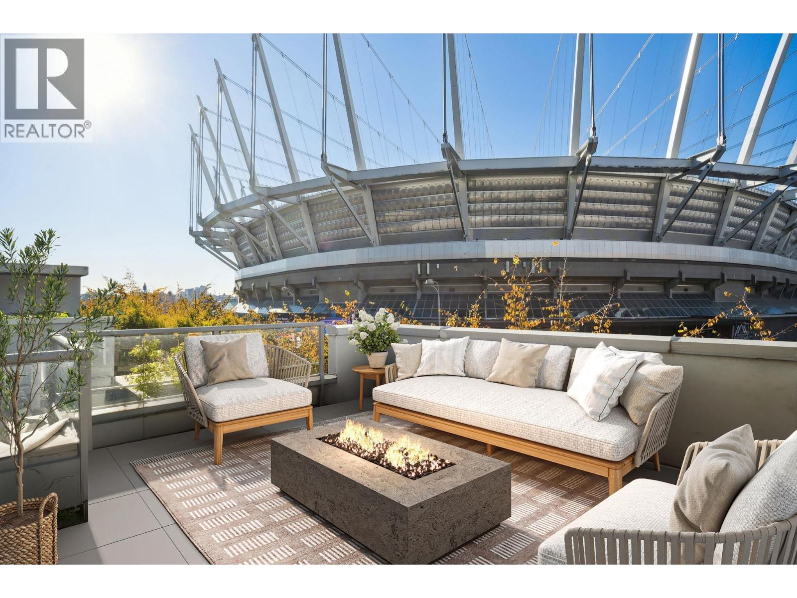 698 Citadel Parade, Vancouver, British Columbia V6B 1W8 - Photo 2 - R3058994