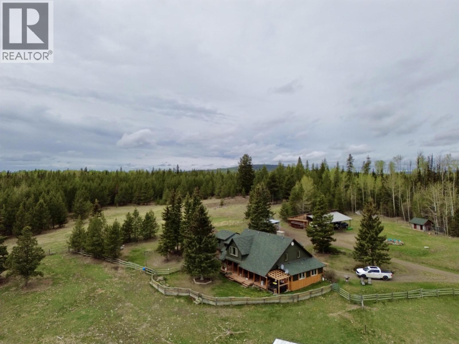 4050 Spokin Lake Road, 150 Mile House, British Columbia  V0K 2G0 - Photo 2 - R3060249