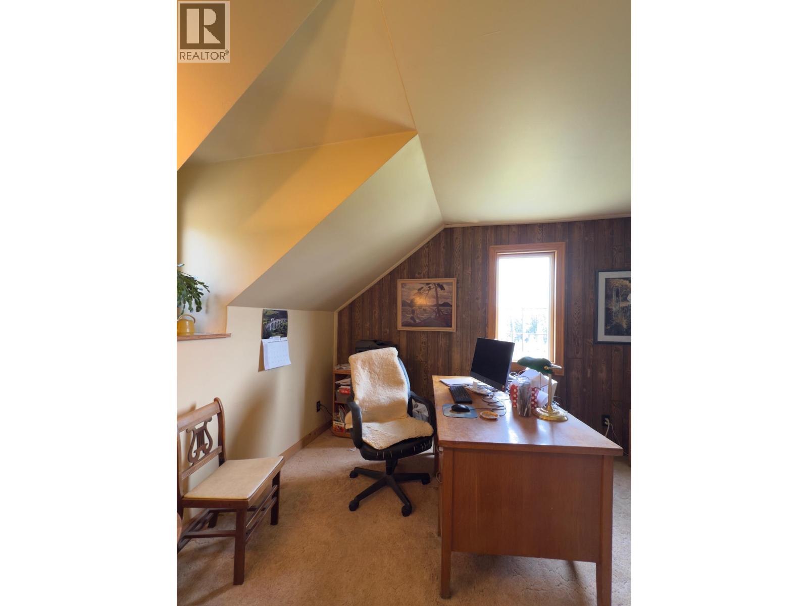 4050 Spokin Lake Road, 150 Mile House, British Columbia  V0K 2G0 - Photo 29 - R3060249