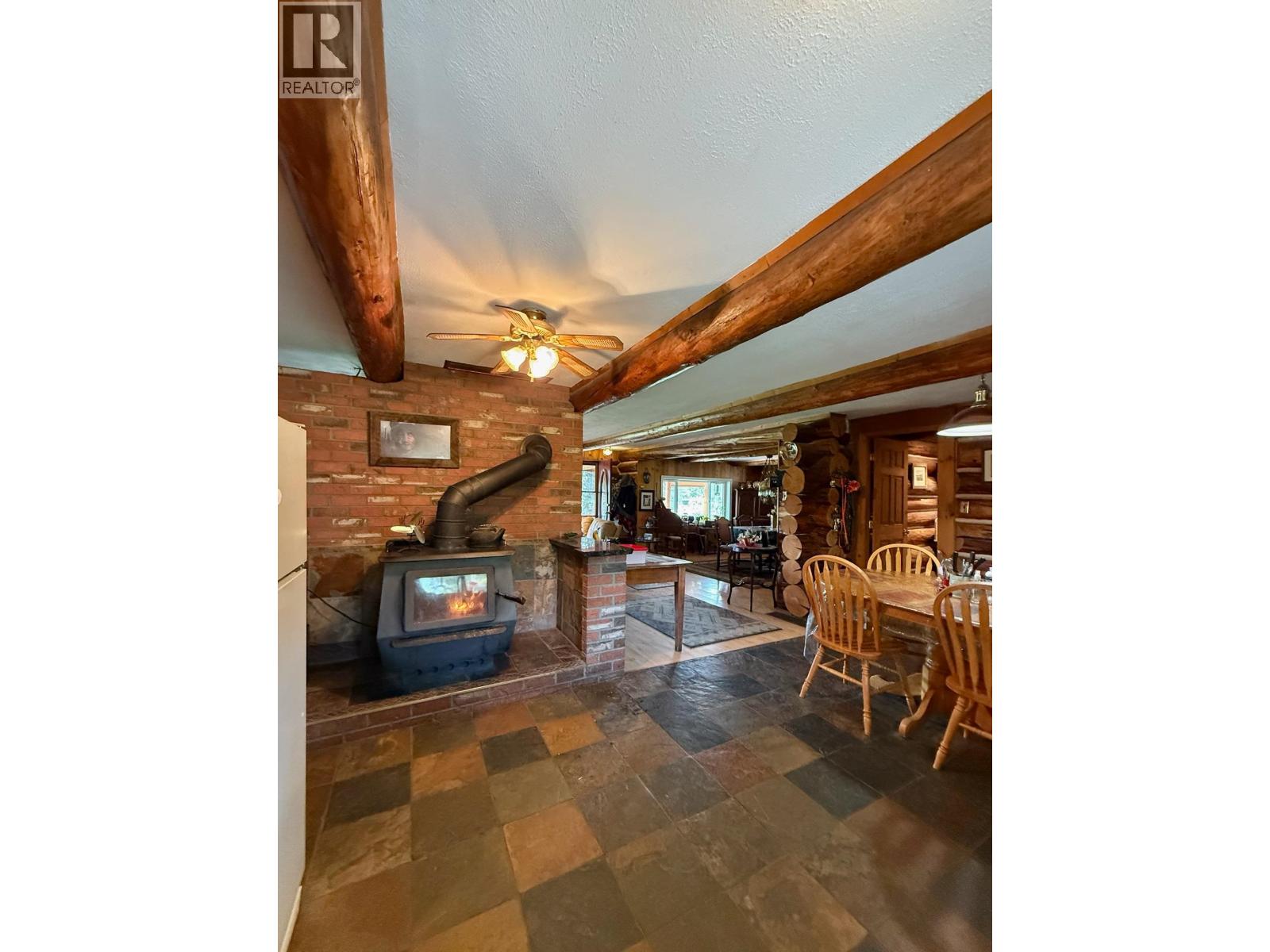 4050 Spokin Lake Road, 150 Mile House, British Columbia  V0K 2G0 - Photo 15 - R3060249