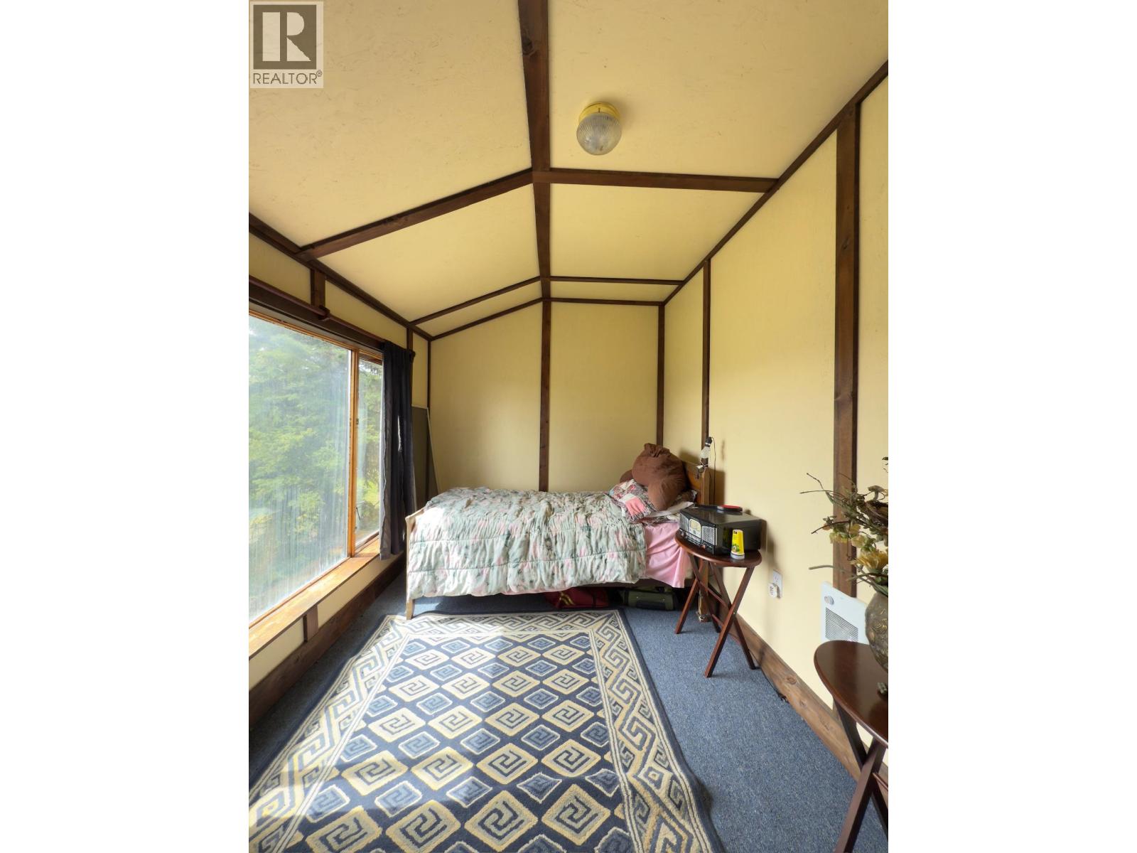 4050 Spokin Lake Road, 150 Mile House, British Columbia  V0K 2G0 - Photo 35 - R3060249