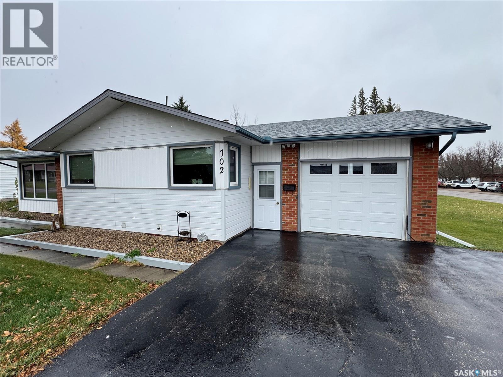 702 Portage AVENUE, Wadena, Saskatchewan