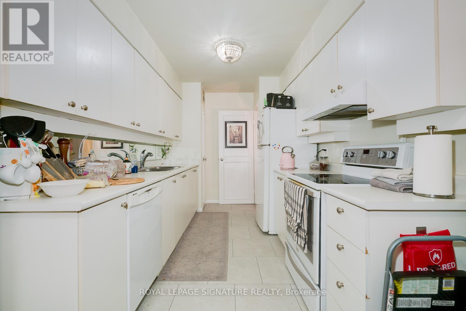 504 - 260 Heath Street W, Toronto, Ontario  M5P 3L6 - Photo 4 - C12472969