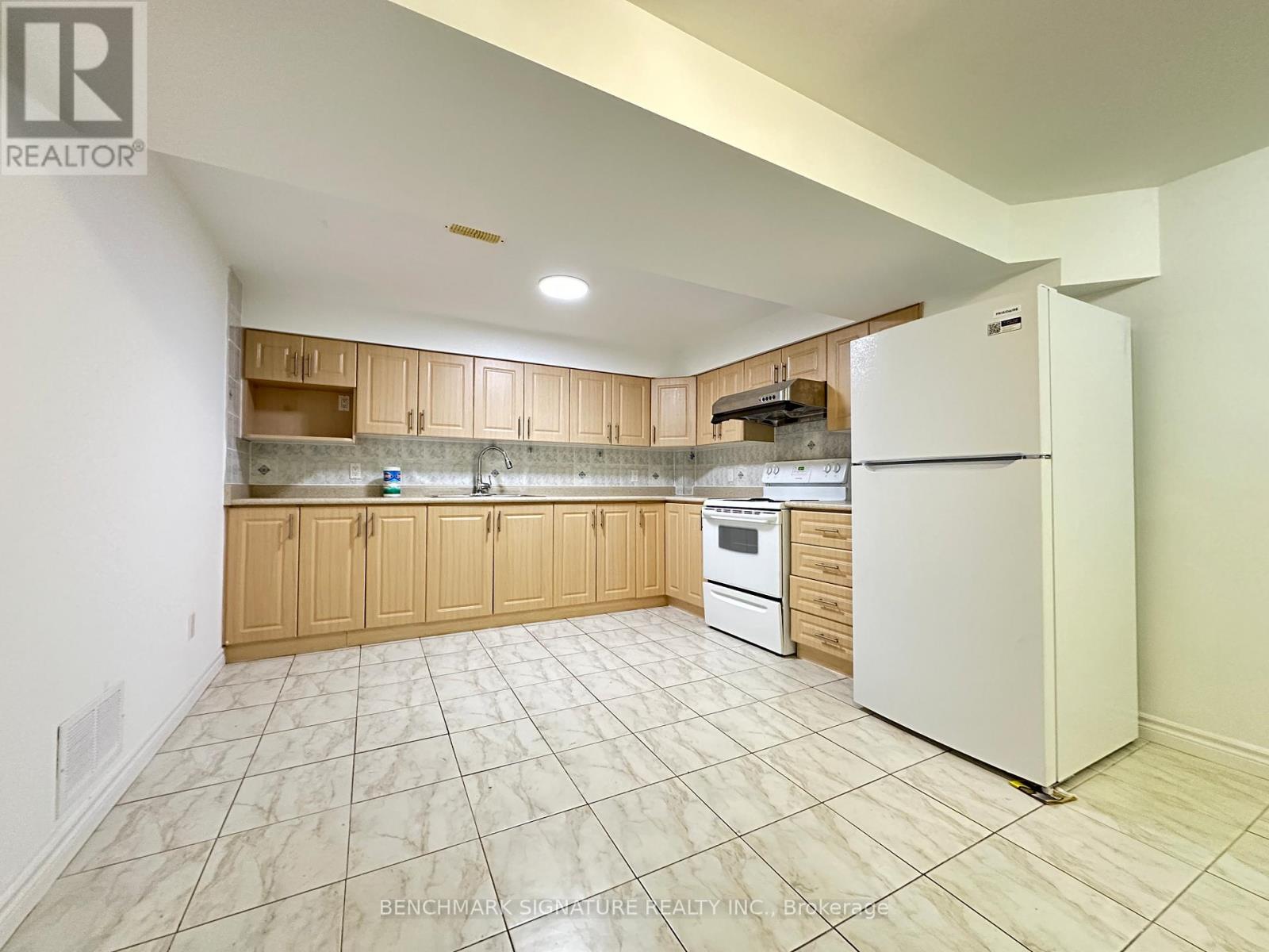 59 Highbridge (Bsmt) Place, Toronto, Ontario  M1V 4R9 - Photo 7 - E12472966