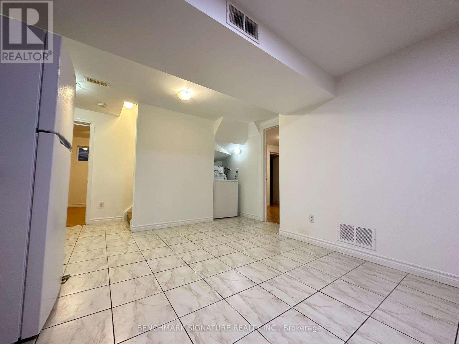 59 Highbridge (Bsmt) Place, Toronto, Ontario  M1V 4R9 - Photo 9 - E12472966