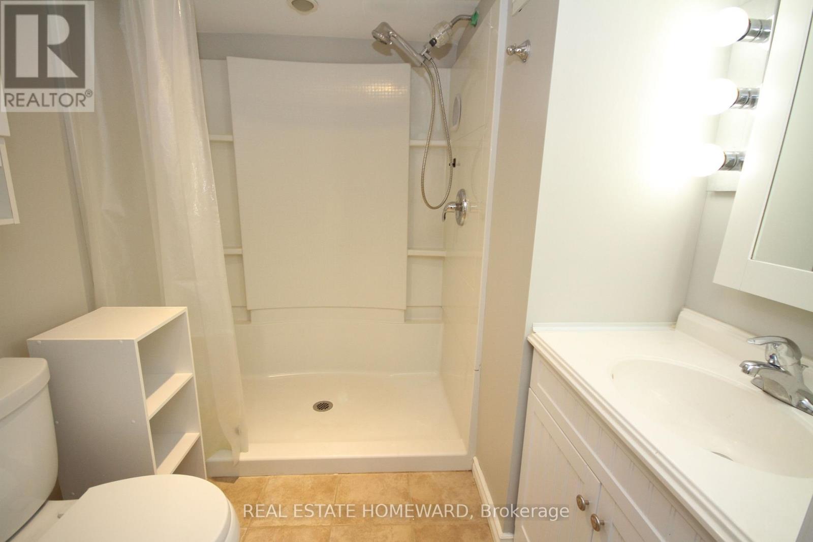 Lower - 101 Kingsmount Park Road, Toronto, Ontario  M4L 3L3 - Photo 10 - E12472973