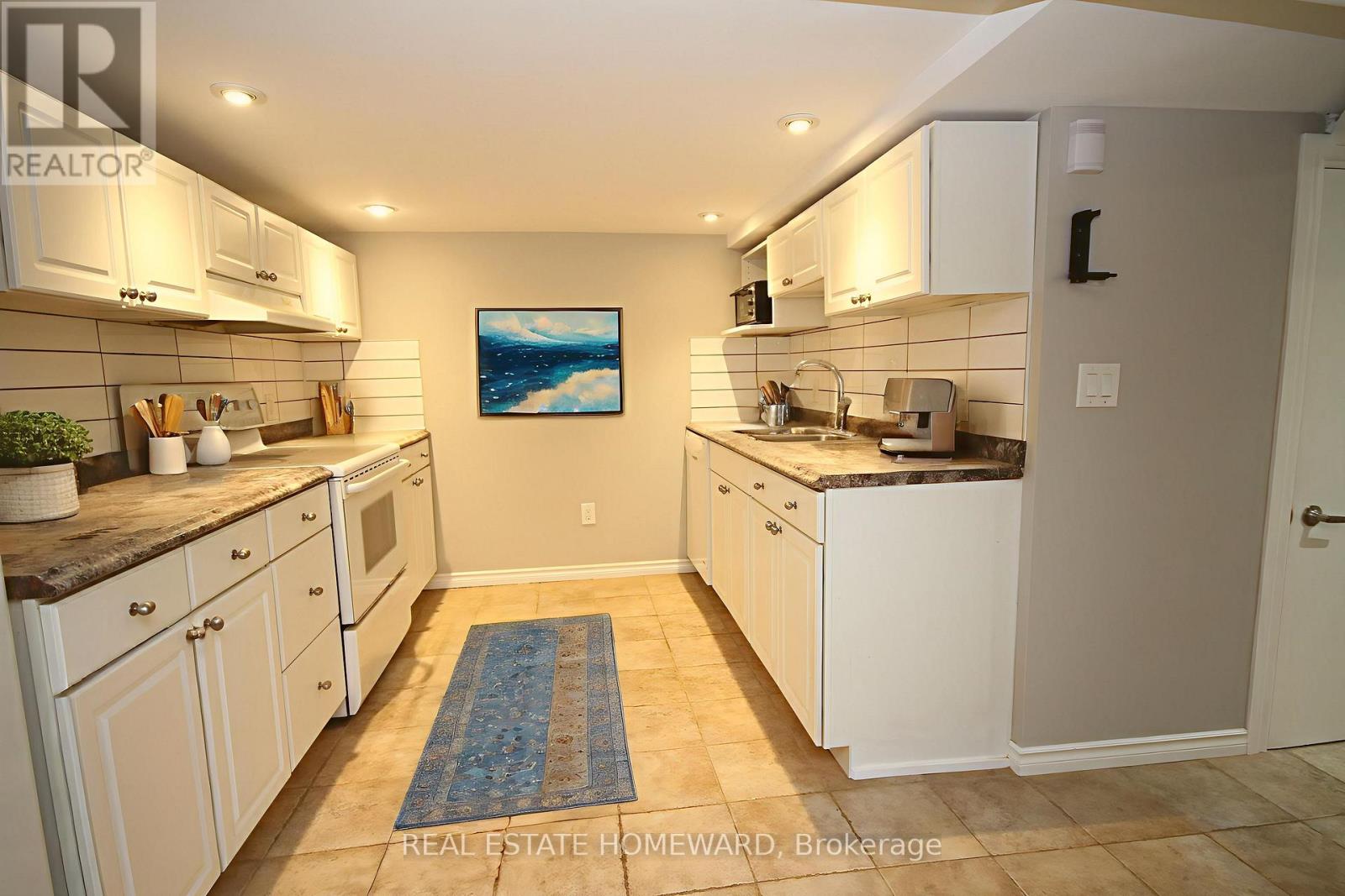 Lower - 101 Kingsmount Park Road, Toronto, Ontario  M4L 3L3 - Photo 6 - E12472973