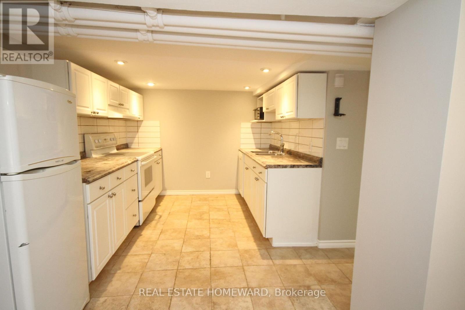 Lower - 101 Kingsmount Park Road, Toronto, Ontario  M4L 3L3 - Photo 7 - E12472973