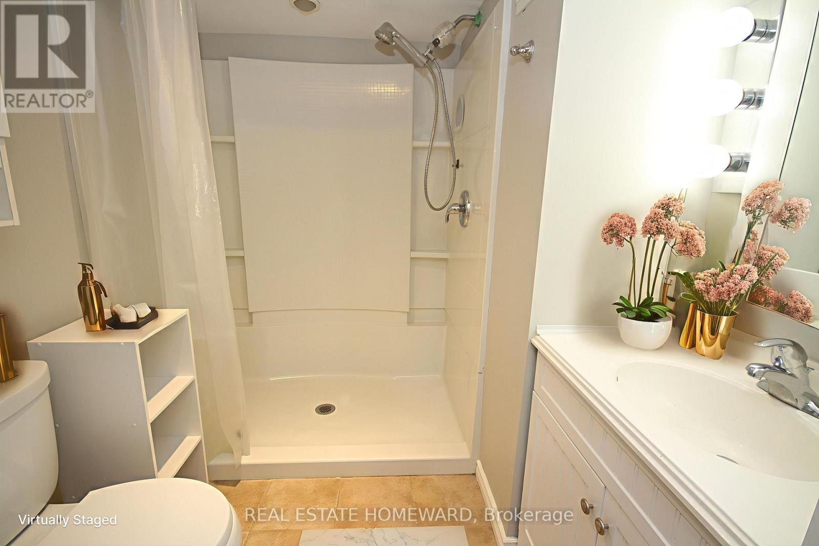 Lower - 101 Kingsmount Park Road, Toronto, Ontario  M4L 3L3 - Photo 8 - E12472973