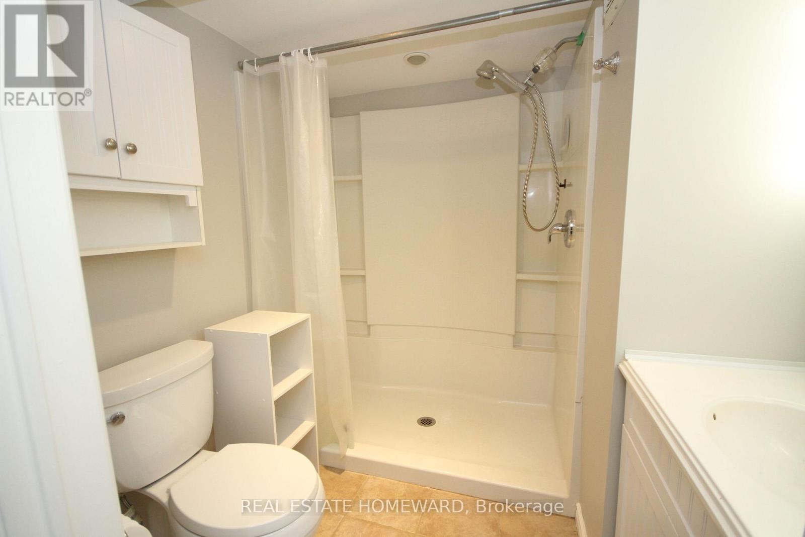 Lower - 101 Kingsmount Park Road, Toronto, Ontario  M4L 3L3 - Photo 9 - E12472973