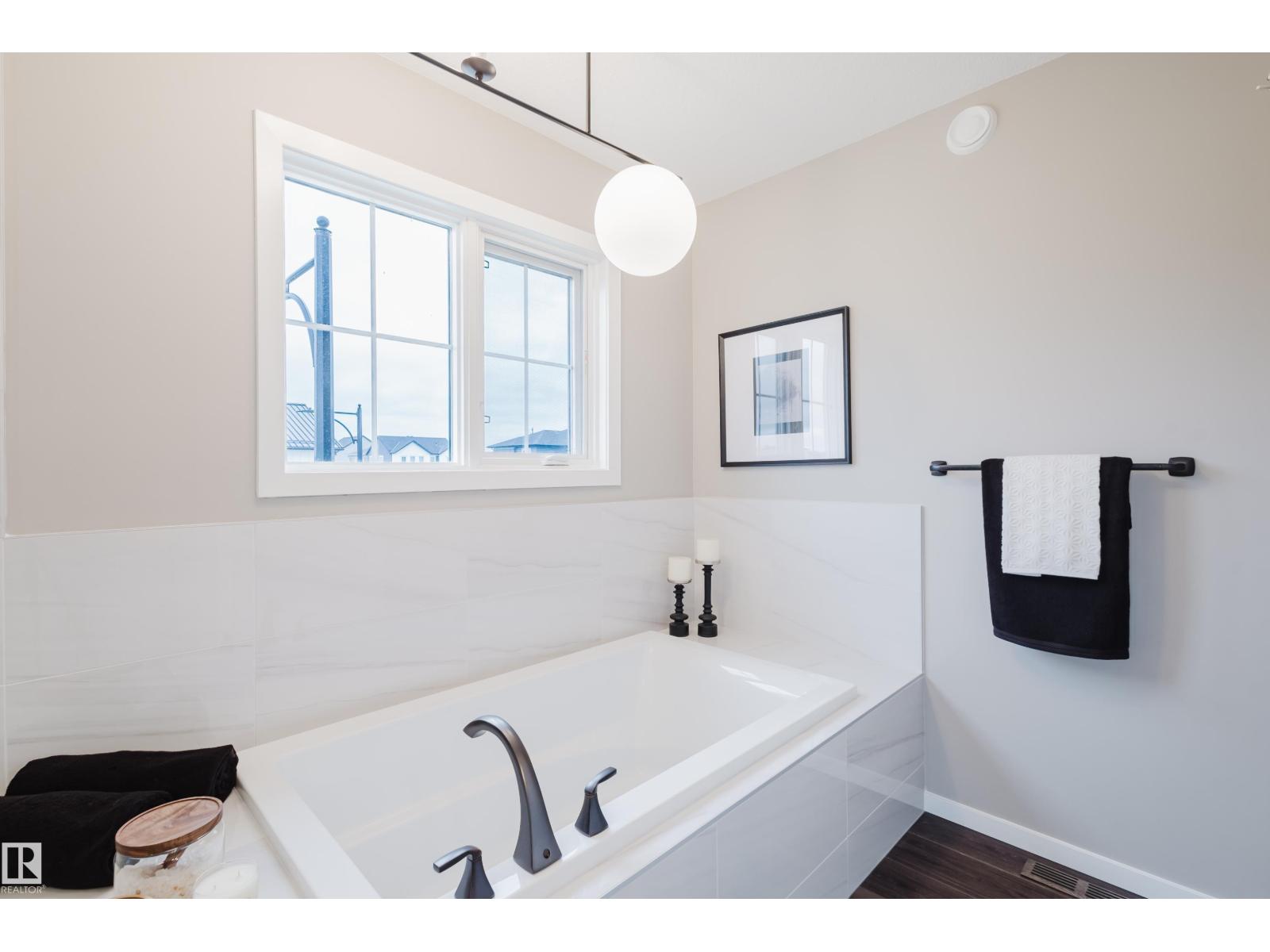 1033 Hearthstone Bv, Sherwood Park, Alberta  T8H 3B3 - Photo 27 - E4462898