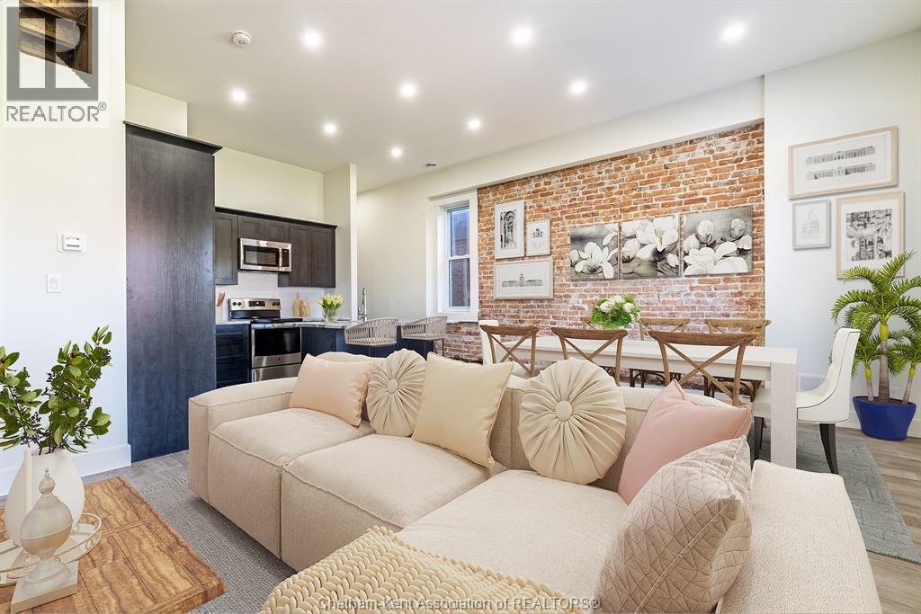 69 KING STREET West Unit# 203, Chatham, Ontario