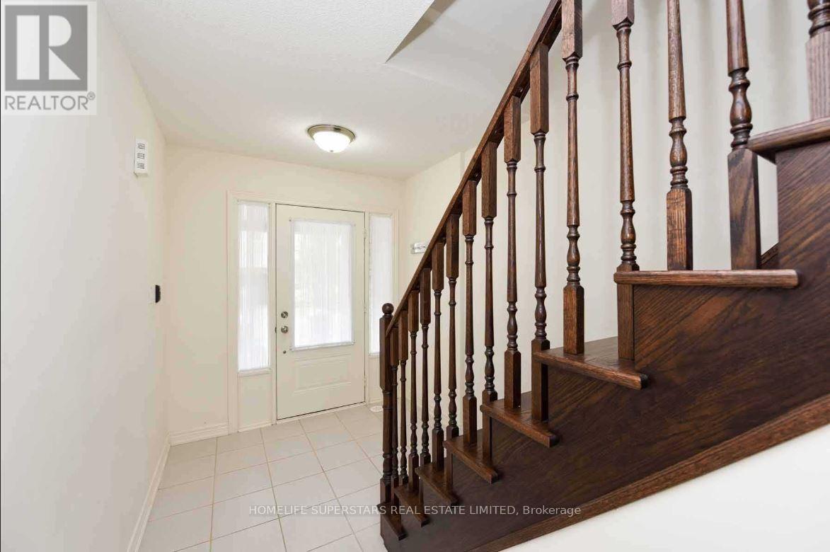 40 - 9 Aspen Hills Road, Brampton, Ontario  L6Y 6E3 - Photo 3 - W12472968