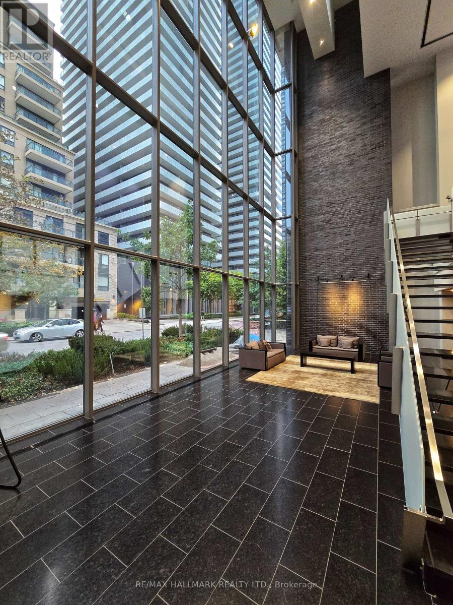 1412 - 33 Charles St Street E, Toronto, Ontario  M4Y 0A2 - Photo 18 - C12472996