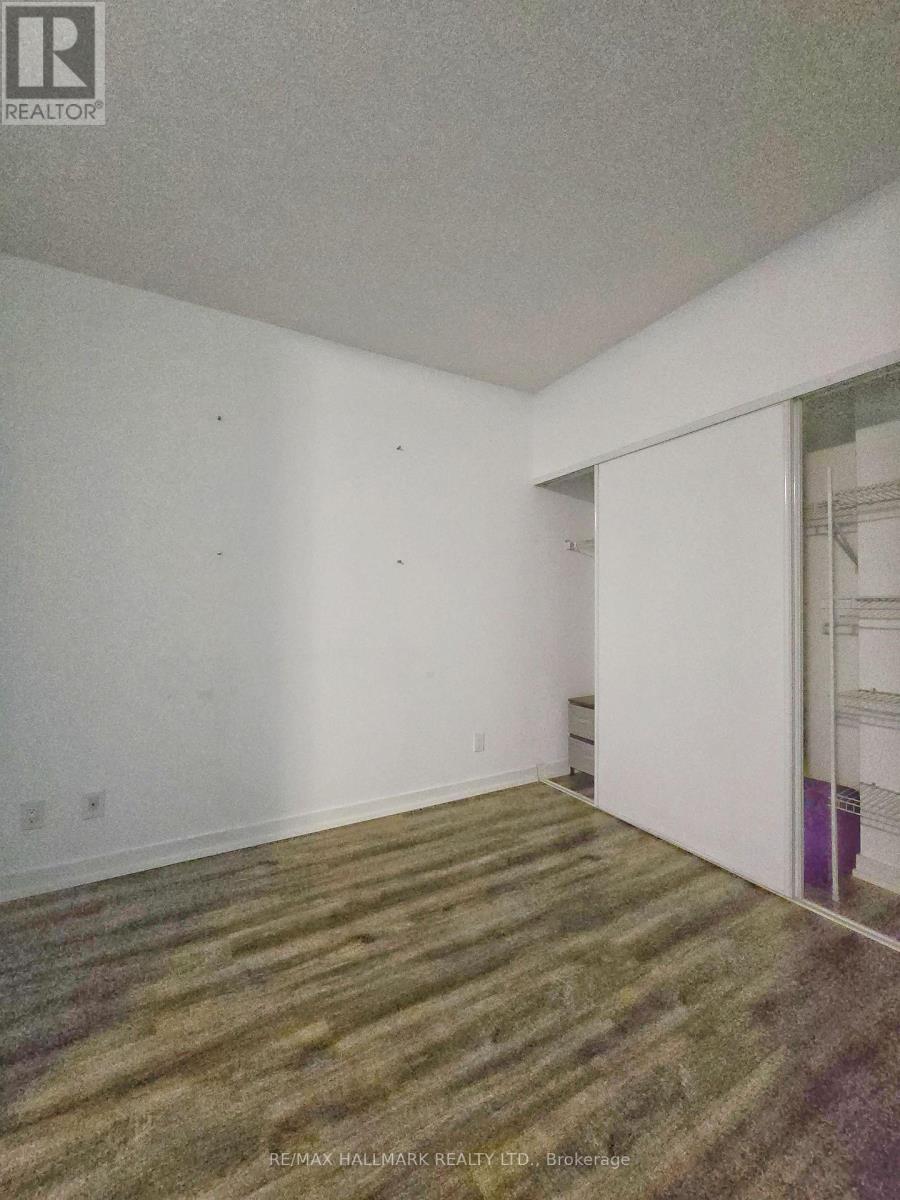 1412 - 33 Charles St Street E, Toronto, Ontario  M4Y 0A2 - Photo 3 - C12472996