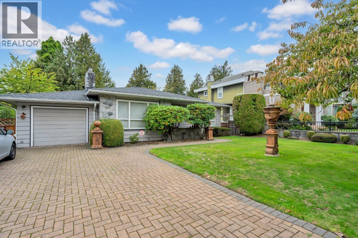 7187 Marguerite Street, Vancouver, British Columbia  V6P 5G4 - Photo 2 - R3060270