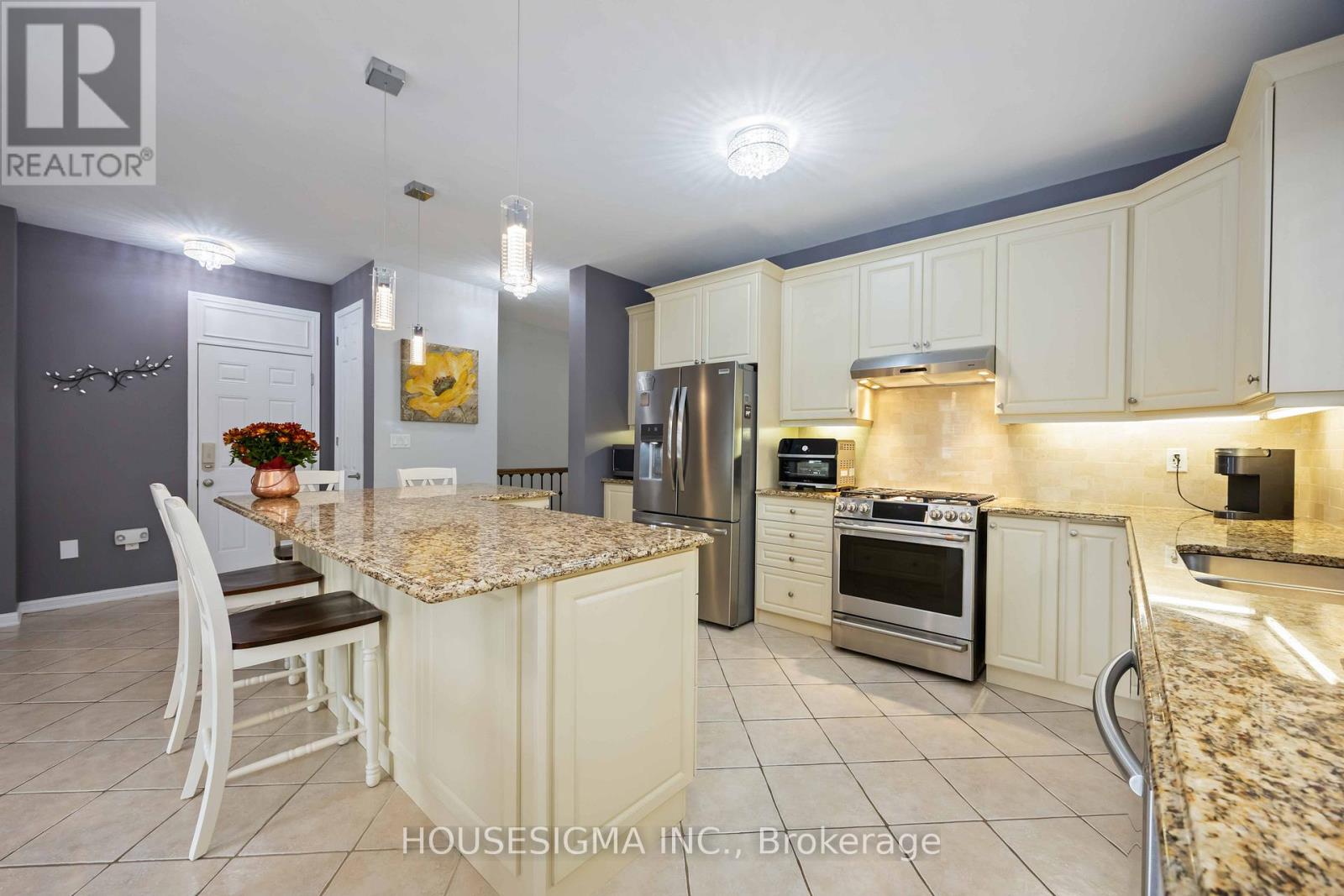15 Paddison Place, New Tecumseth (Alliston), Ontario  L9R 0J4 - Photo 7 - N12472991