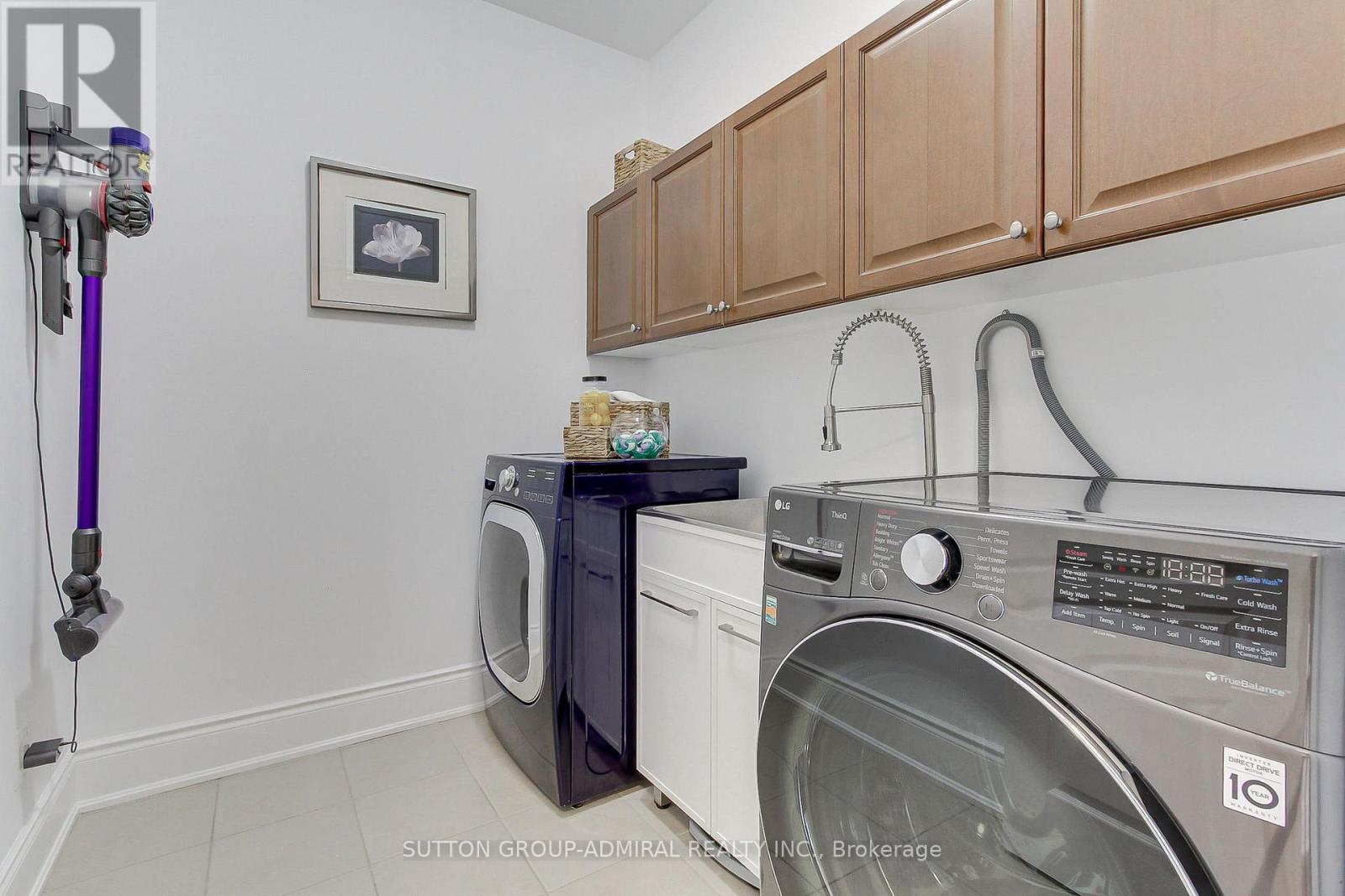8 Aegis Drive, Vaughan, Ontario  L6A 4M6 - Photo 40 - N12473005