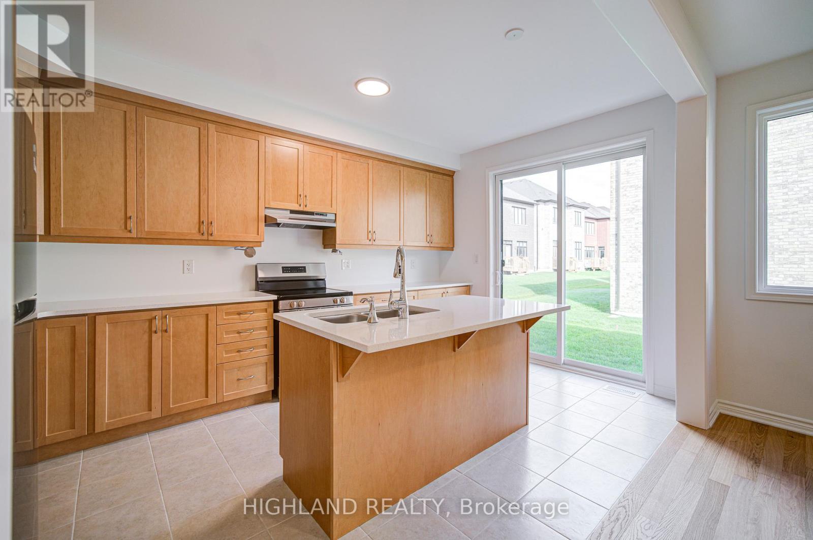3149 Meadowridge Drive, Oakville, Ontario  L6H 7Z7 - Photo 11 - W12472994