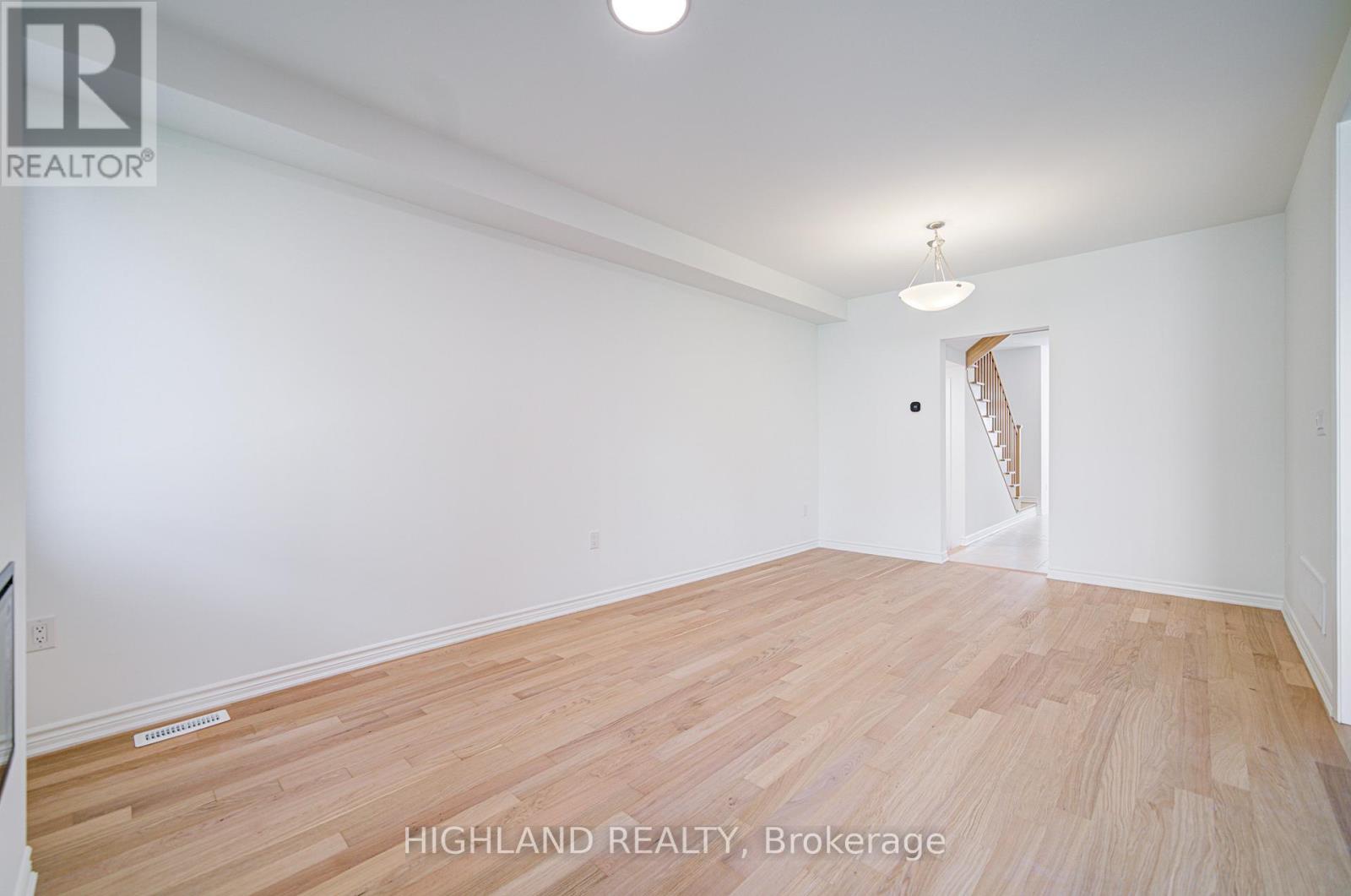3149 Meadowridge Drive, Oakville, Ontario  L6H 7Z7 - Photo 8 - W12472994