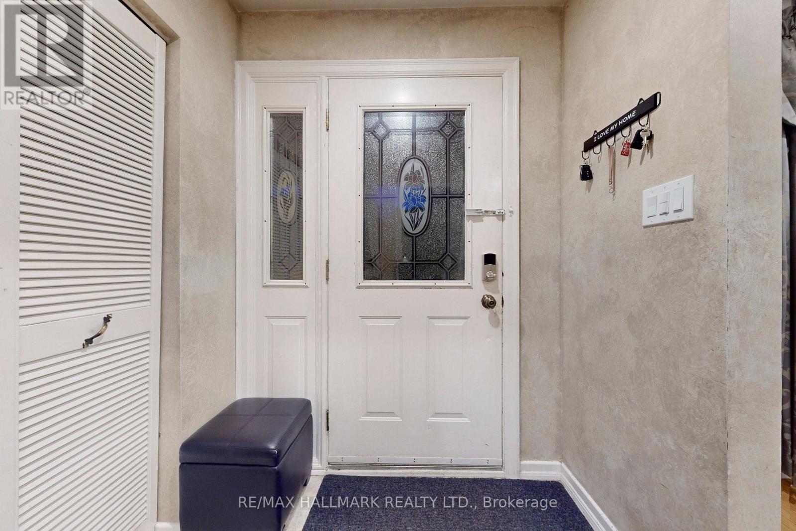 2066 Fontwell Crescent, Mississauga (Clarkson), Ontario  L5J 2G7 - Photo 16 - W12472999