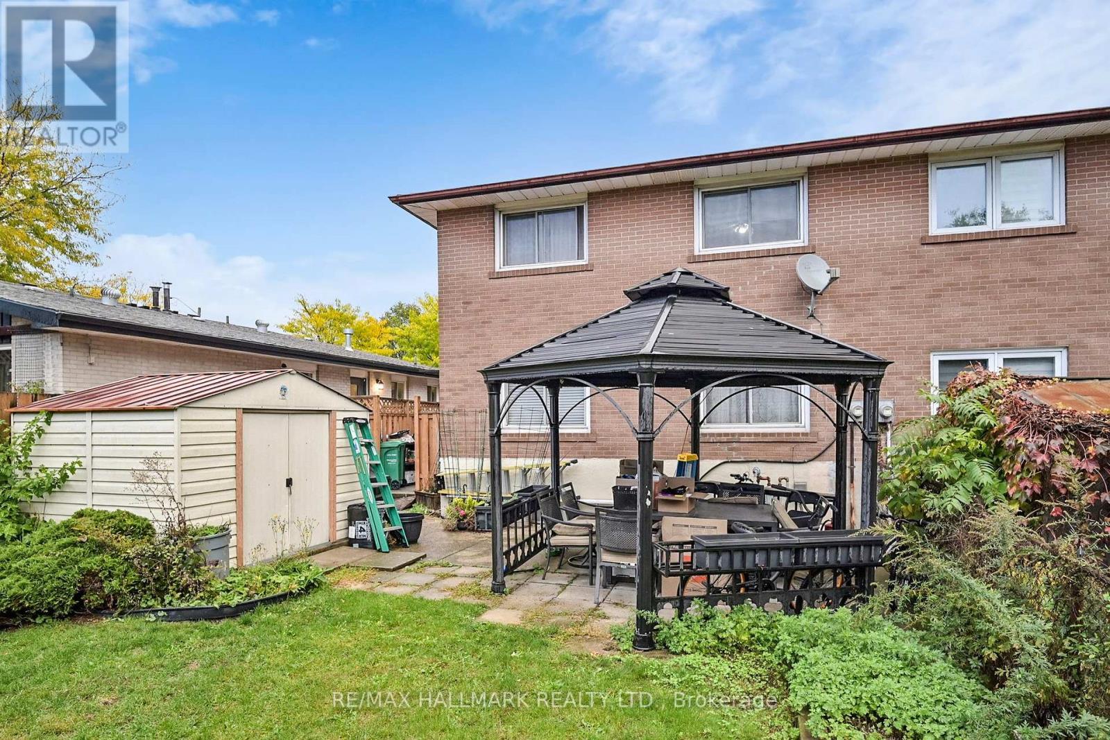 2066 Fontwell Crescent, Mississauga (Clarkson), Ontario  L5J 2G7 - Photo 24 - W12472999