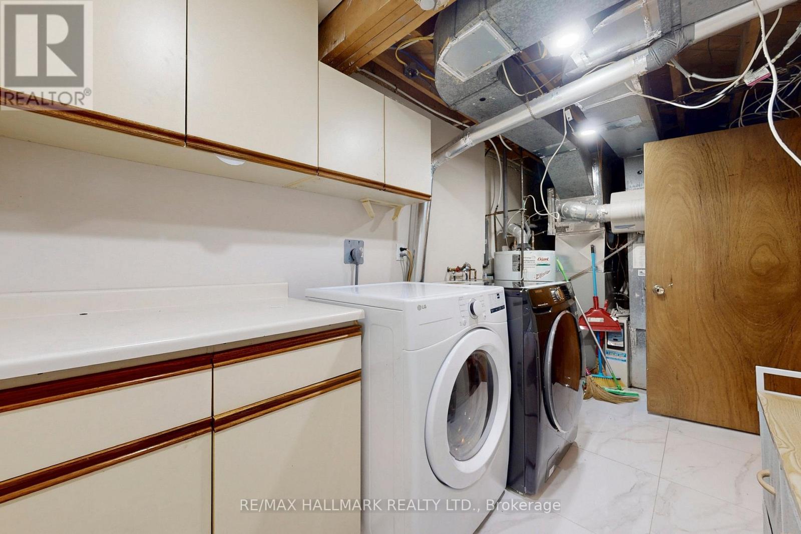 2066 Fontwell Crescent, Mississauga (Clarkson), Ontario  L5J 2G7 - Photo 26 - W12472999