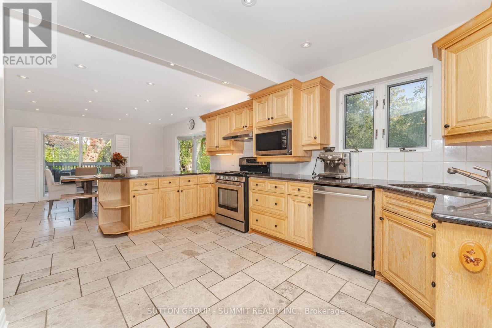 1175 Kane Road, Mississauga, Ontario  L5H 2M2 - Photo 14 - W12472680