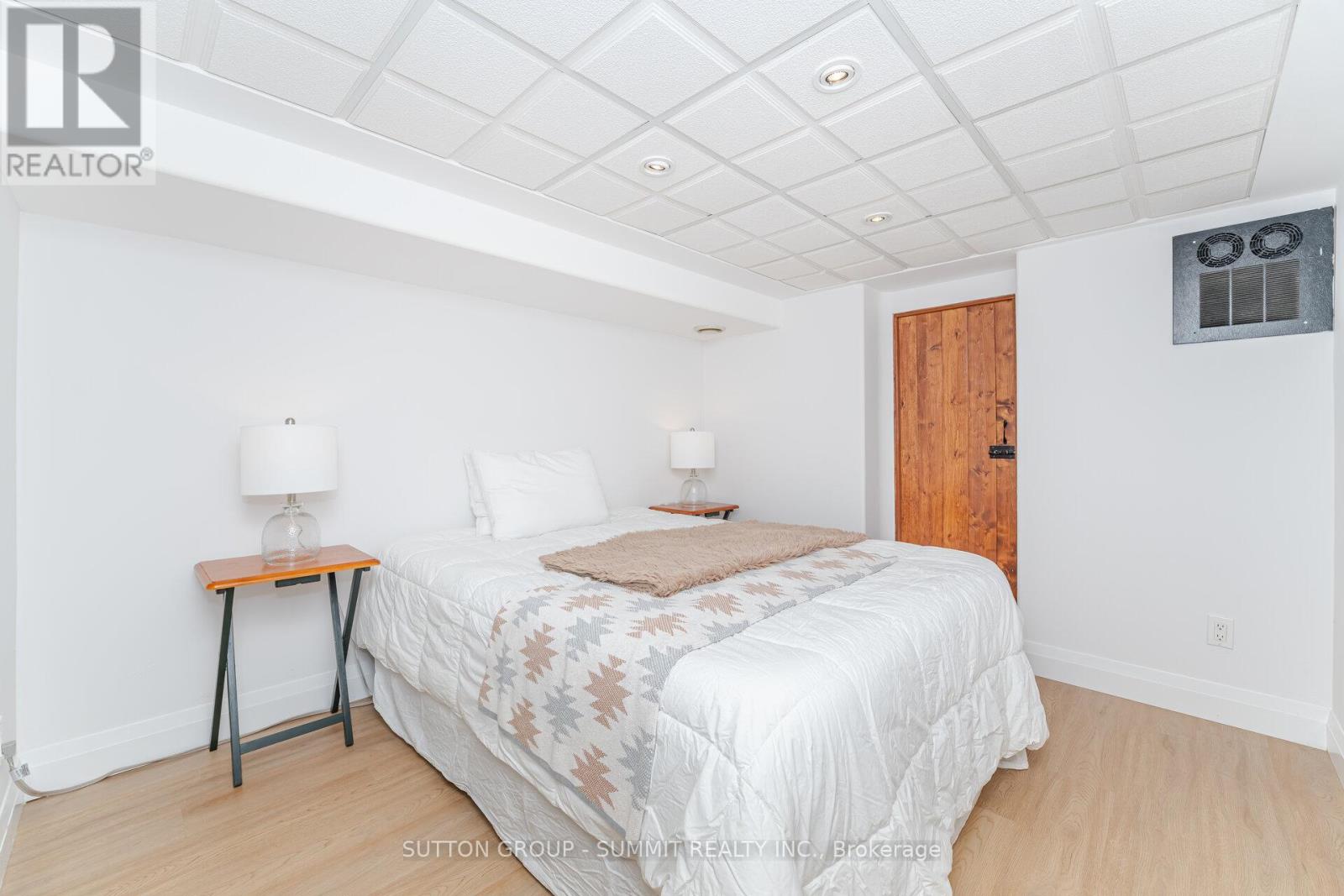 1175 Kane Road, Mississauga, Ontario  L5H 2M2 - Photo 33 - W12472680