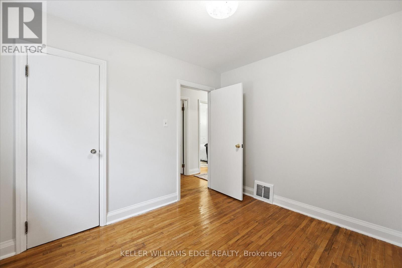 184 Cline Avenue S, Hamilton (Ainslie Wood), Ontario  L8S 1X4 - Photo 17 - X12473000